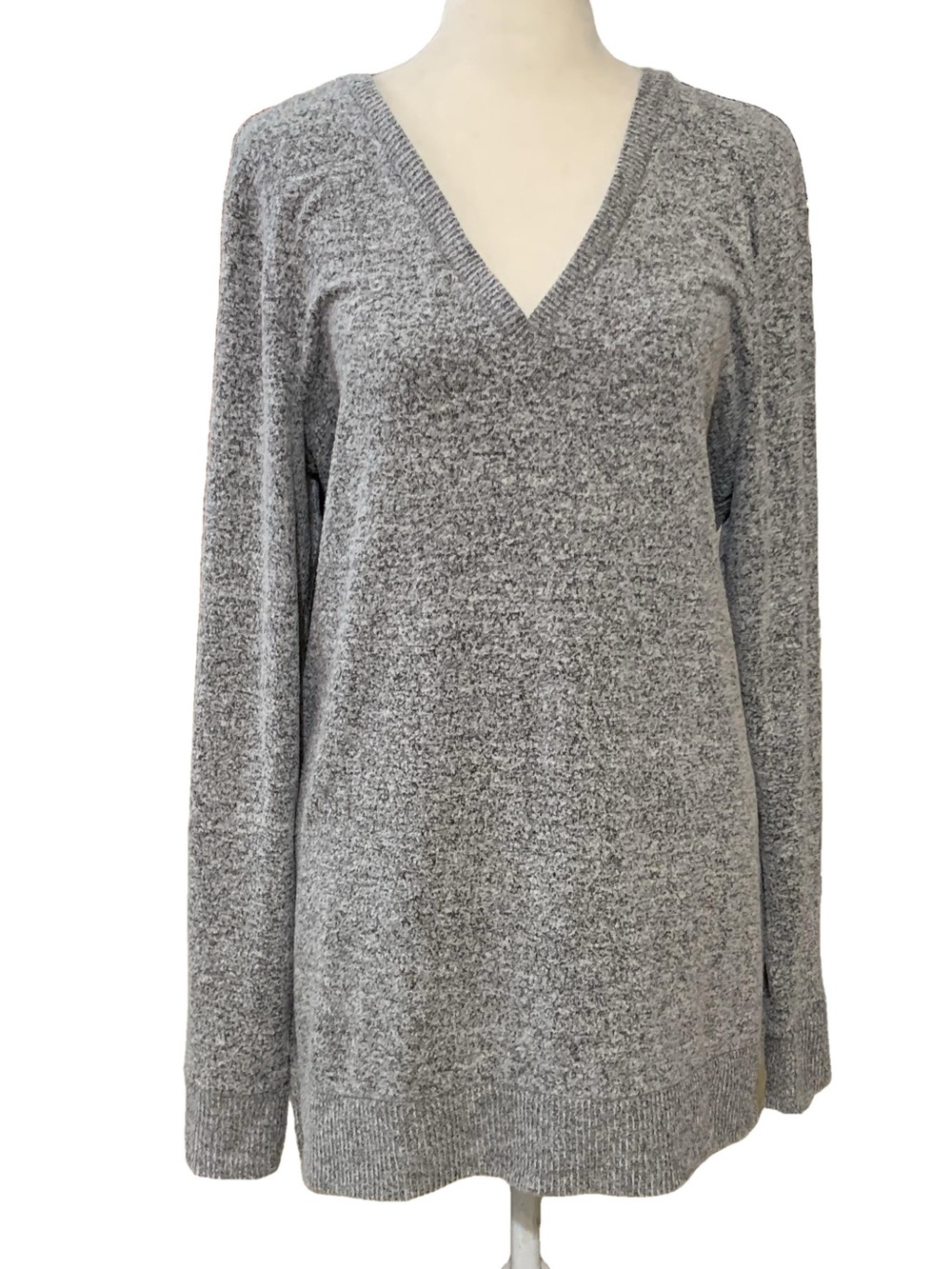 Lucky Brand Heathered Gray Oversized Tunic Soft V-Neck Long Sleeve Sweater